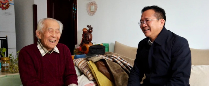 中國樂凱黨委領導看望慰問樂凱老領導、老專家、老干部、老黨員及生活困難職工