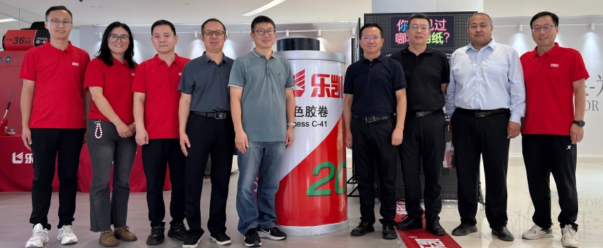 樂凱膠片國慶亮相保定萬博廣場,8天沉浸式體驗點燃市民光影熱情